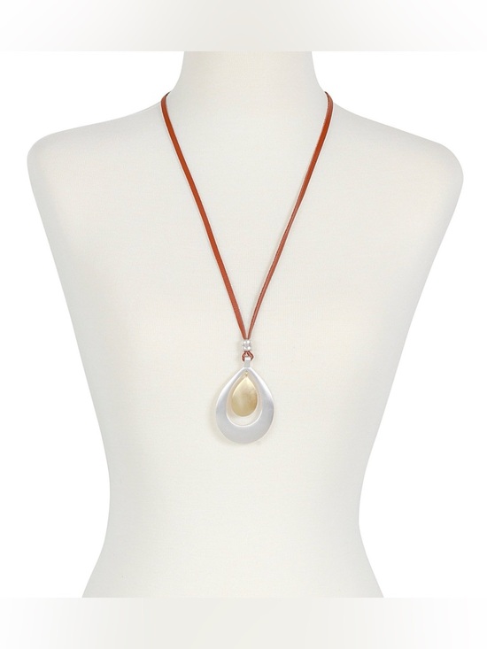 Lucky Brand Jewelry - NWT Lucky Brand two tones pendant necklace
